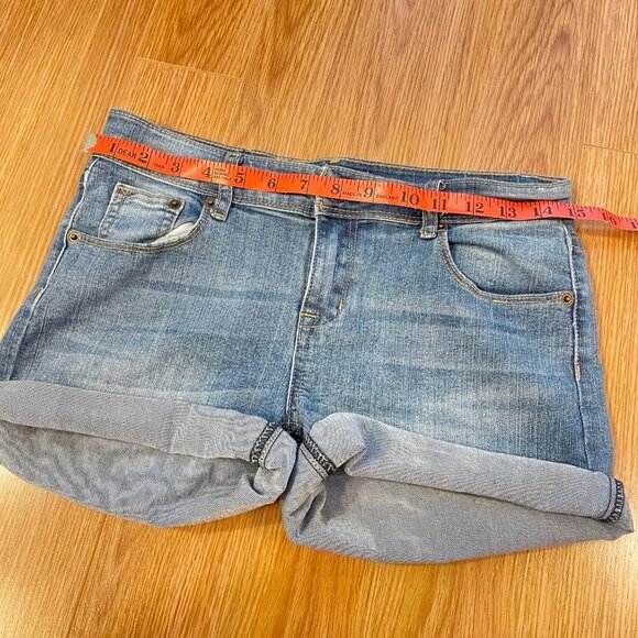 Bluenotes High-Rise Blue Denim Jean Shorts - Size 27 - Picture 8 of 9
